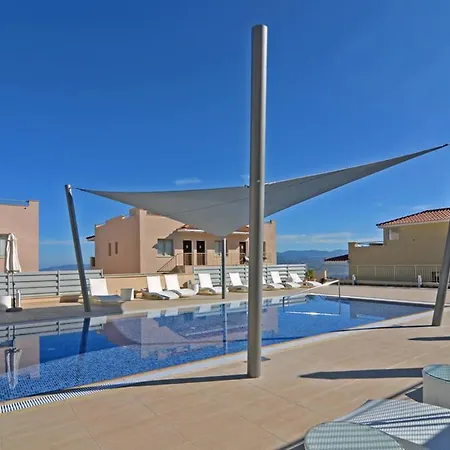 Apartment Latchi Panorama *